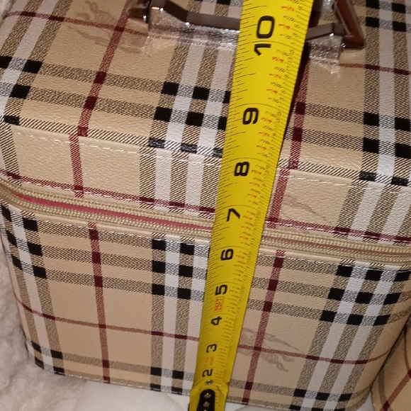 Burberry Beige and Black Checkered Bag Duo - Picture 12 of 17